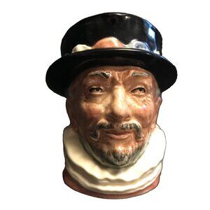 Royal Doulton Beefeater Mug D6233 Toby Jug Ceramic Figurine 3" Tall Vintage